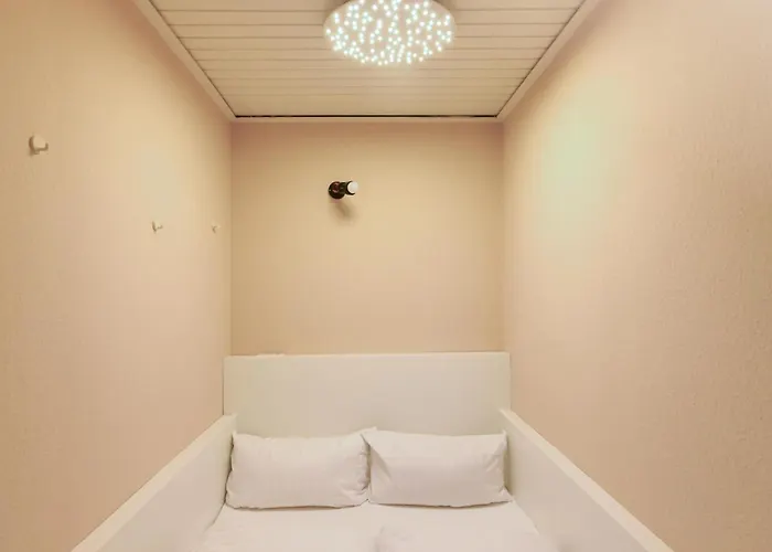 Haus Nautica - 112 Apartment *